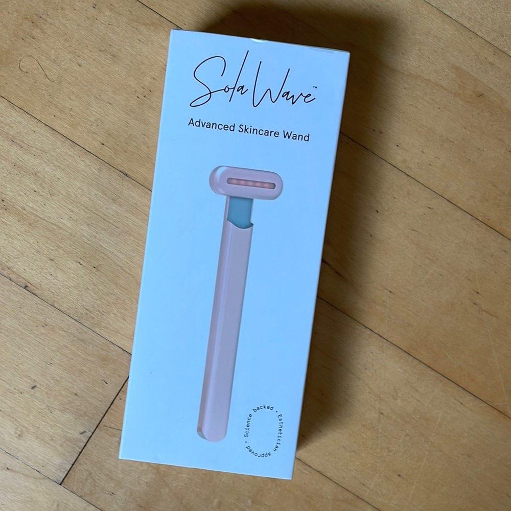 Solawave rose gold new in box